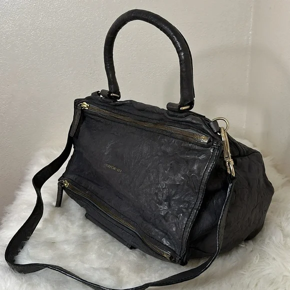 💯Authentic Givenchy Pandora Handbag🍀 - Picture 4 of 15